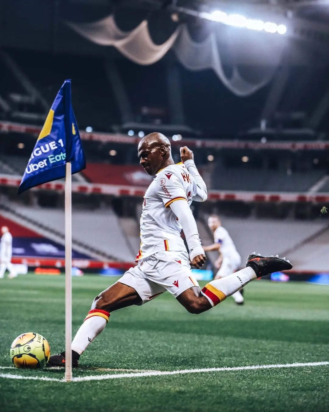 克里夫兰骑士豪取连胜备战西甲法兰克福防线松动备战欧超杯，这操作让人直呼：密尔沃基雄鹿队长鼓劲备战欧篮联的简单介绍